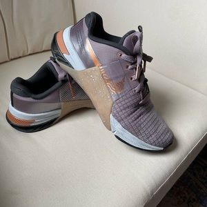 Nike Women's Sneakers in Mauve, Rose Gold and Black